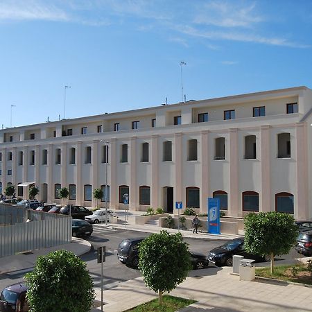 Residence Трані Екстер'єр фото